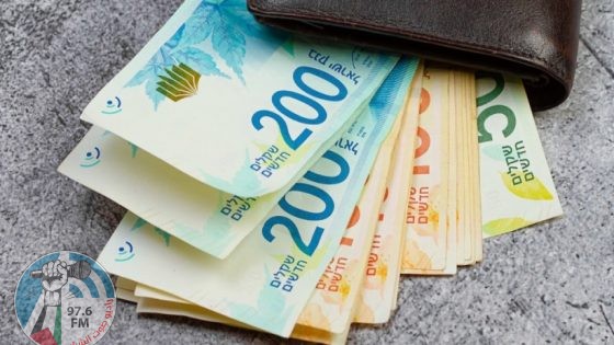 العملات والمعادن...الدولار يواصل الارتفاع