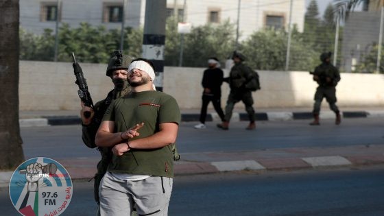الاحتلال يعتقل 16 مواطنا من بلدة سلواد شرق رام الله