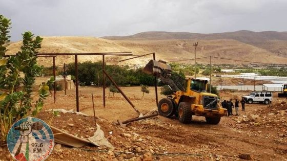 الاحتلال يهدم 3 منشآت سكنية في الجفتلك