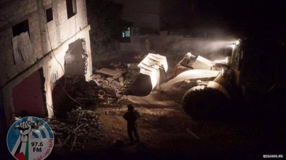 الاحتلال يهدم منزل عائلة المعتقل أحمد دوابشة في دوما