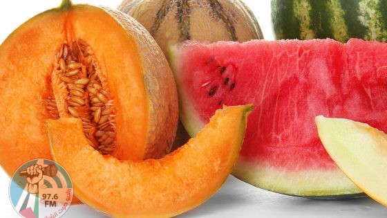 ما هي الفيتامينات الموجودة في كل من البطيخ الأحمر والشمام
