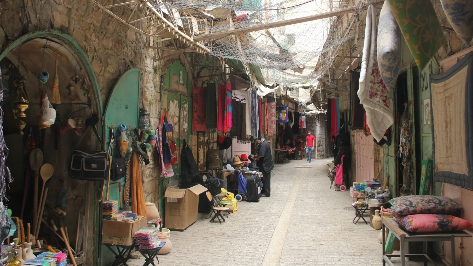 الاحتلال يشدد إجراءاته العسكرية في البلدة القديمة من الخليل