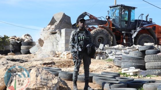 الاحتلال يهدم 9 مساكن في قرية بيرين شرق الخليل
