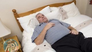 دراسة تكشف مخاطر ليالي الصيف الحارة على الرجال بعمر معين