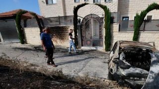 اذاعة اسرائيلية تكشف تفاصيل جديدة عن المستوطنين الذين اعتدوا على “جيت”