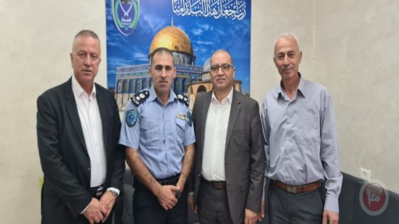 الشرطة: التعاون الايجابي مع مؤسسات الخليل يصب في مصلحة الجميع