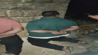 الاحتلال يحتجز خمسة مزارعين ويعتدي عليهم غرب سلفيت