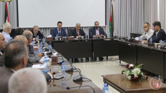 “التربية” تناقش الاستعدادات لبدء العام الدراسي الجديد