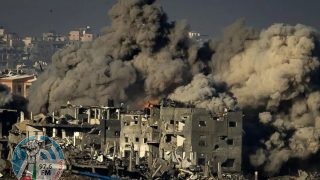 ثمانية شهداء في دير البلح وتاسع قبالة شاطئ بحر مخيم النصيرات
