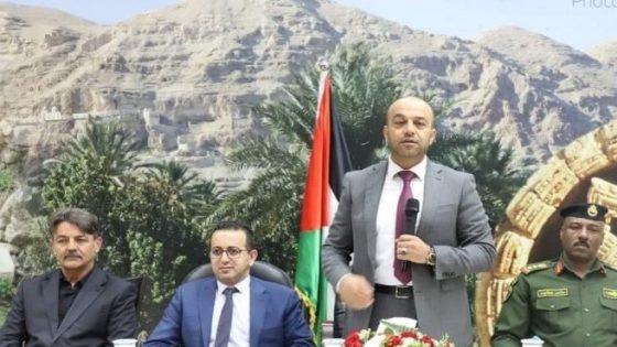 حمايل يكرم اوائل طلبة الثانوية العامة في أريحا والاغوار