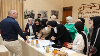 بلدية الخليل تنظم ورشة عمل لطلبة من جامعات محافظة الخليل حول فاقد المياه