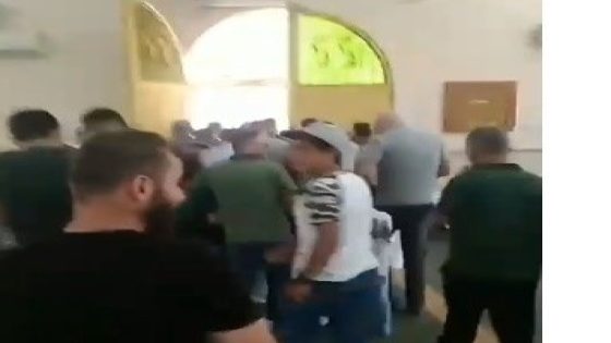 الاحتلال يمنع المصلين من الوصول إلى المسجد في كفر قدوم