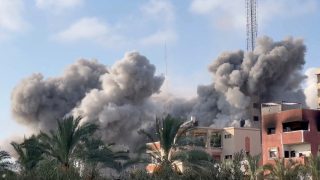 30 شهيدا في قصف مدرستين بغزة