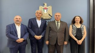 وزير الثقافة يلتقي رئيس بلدية رام الله ويبحث معه آليات التعاون الثقافي المشترك