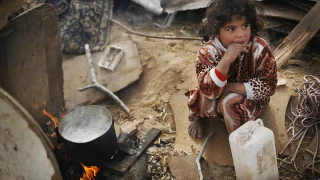 “الصحة العالمية”: 15 ألف طفل يعانون من سوء التغذية في قطاع غزة