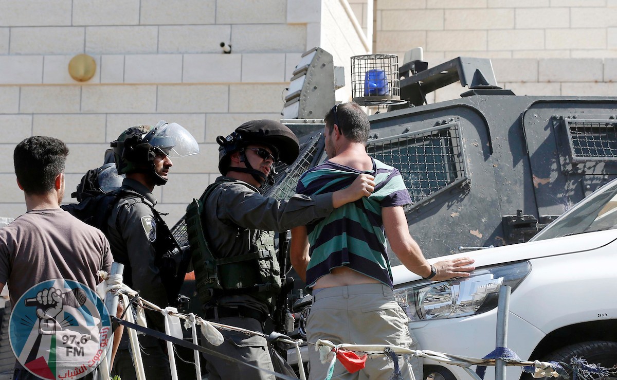 الاحتلال يعتقل ستة مواطنين من العيسوية شمال القدس