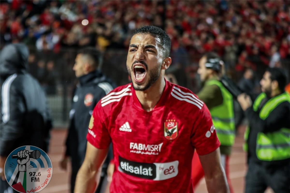 مدافع الأهلي المصري يطير لفرنسا نحو “الليغ 1”