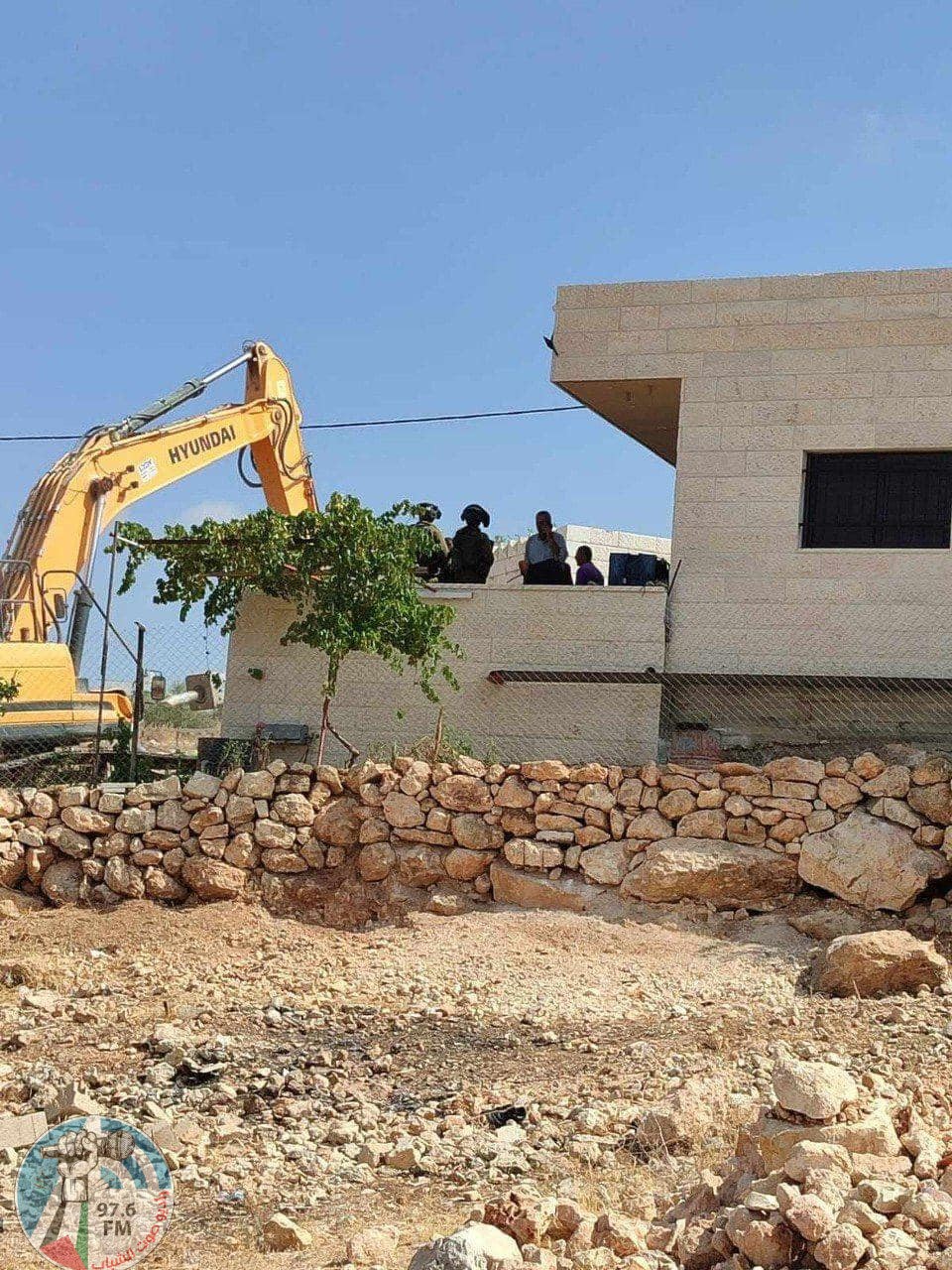 الاحتلال يشرع بهدم منزلين في خربثا المصباح غرب رام الله