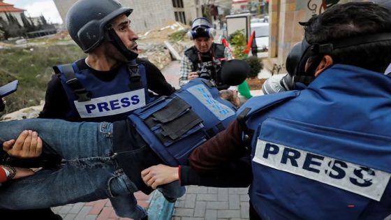 “الصحفيين”: أغسطس شهد استشهاد 8 صحفيين وارتفاع ملحوظ باستهدافهم في الضفة