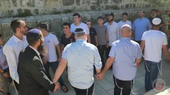 فيديو- احتفالات المستوطنين في الأقصى لاستشهاد نصر الله