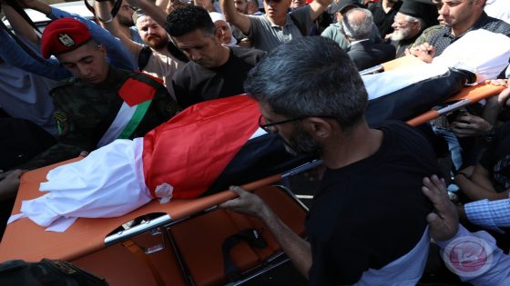 أهالي نابلس يشيعون جثمان الشهيدة الطفلة بانا بكر