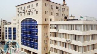 المالية: صرف رواتب الموظفين يوم غد الخميس بنسبة 70%