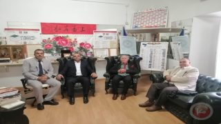 السوداني يلتقي رئيس اتحاد كتاب إيطاليا ويبحثان التعاون