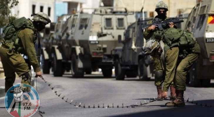 الاحتلال ينصب حواجز عسكرية ويعيق حركة المواطنين شرق قلقيلية