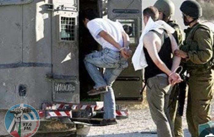 الاحتلال يعتقل مواطنين من دير ابو ضعيف شرق جنين