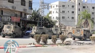 الاحتلال يداهم محال تجارية ومشاتل زراعية في عدة مناطق شمال وشرق القدس