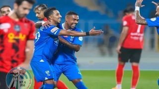 الهلال يضرب الرياض بثلاثية ويعود لصدارة الدوري السعودي
