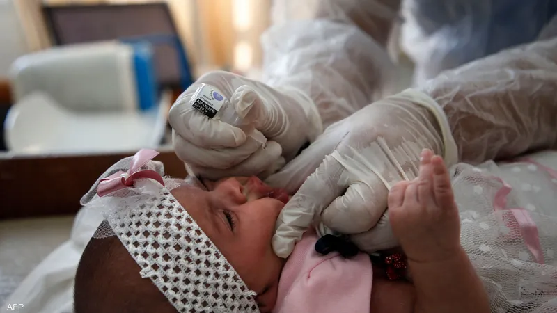 “الأونروا”: نواجه تحديا لتزويد أطفال غزة بجرعة ثانية ضد الشلل
