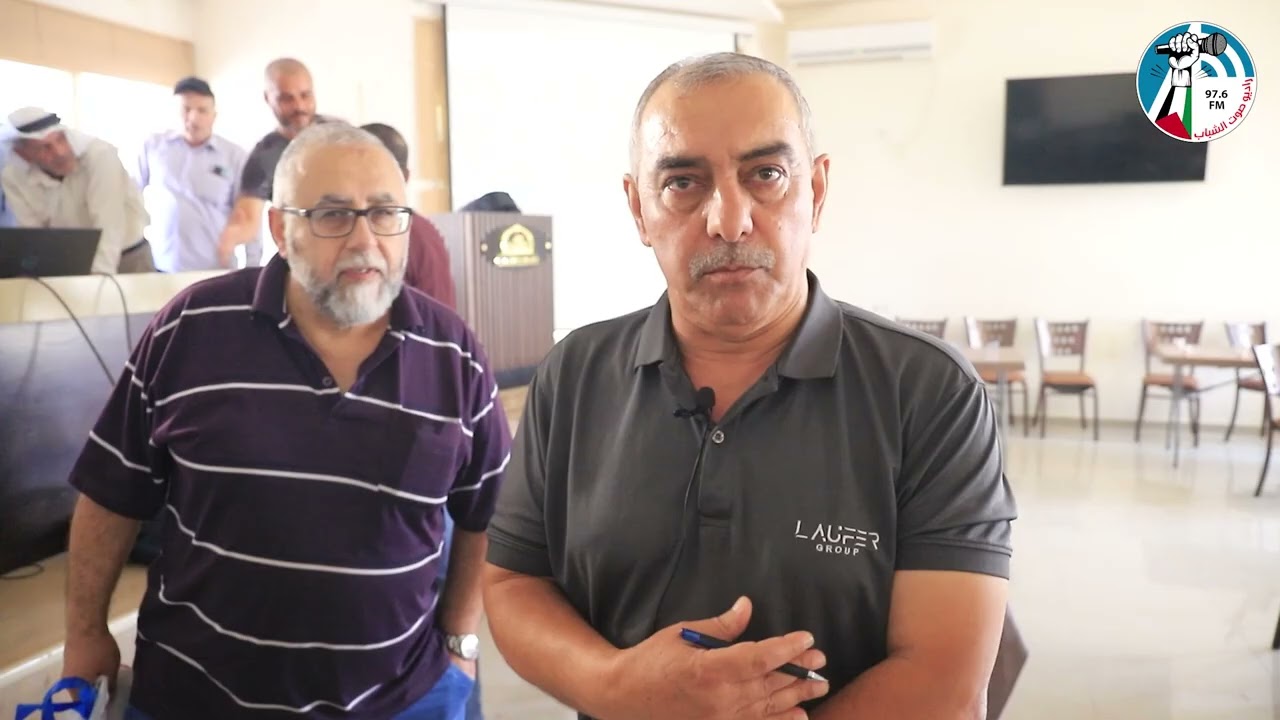 بلدية الظاهرية و هيئة مقاومة الجدار تجتمع مع أصحاب الأراضي المهددة بالمصادرة