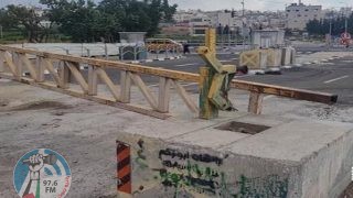 الاحتلال يواصل اغلاق مدخل بلدة اذنا غرب الخليل لليوم الـ35