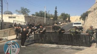 الاحتلال ينصب حواجز في حي الشيخ جراح بالقدس المحتلة