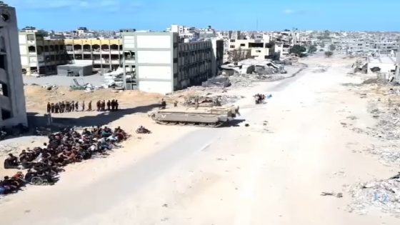 بوريل يدعو إلى “وضع حد للهجمات على المدنيين وحماية النازحين” في شمال قطاع غزة