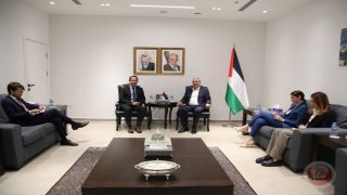 الشيخ يلتقي القنصل الفرنسي