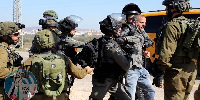 الاحتلال يعتقل مواطنا من جلجليا شمال رام الله