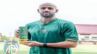 محمد باسم يفوز بجائزة لاعب الشهر في نادي "بيرسايا" الإندونيسي