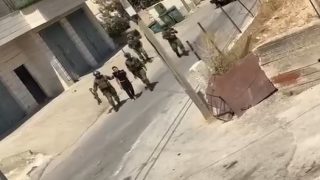 الاحتلال يعتقل طفلا في السابعة من عمره في دير بلوط غرب سلفيت