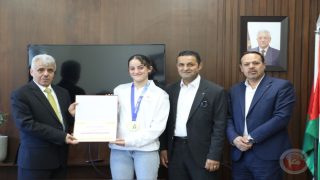 التربية تكرم مريم بشارات بطلة العالم في الكراتيه
