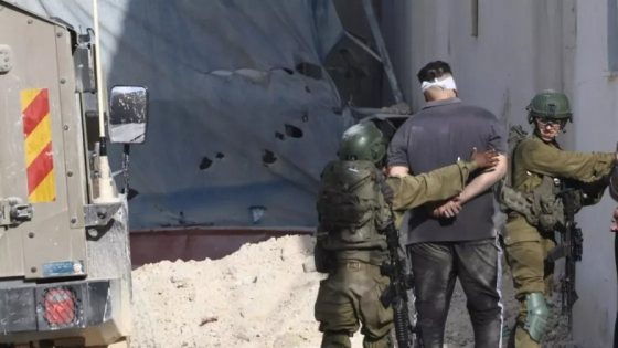 الاحتلال يعتقل شابين من مدينة قلقيلية