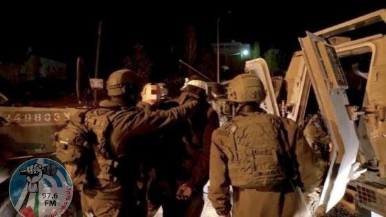الاحتلال يعتقل أربعة مواطنين من محافظة الخليل