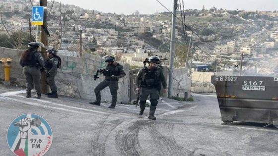 بلدية الاحتلال تقتحم سلوان وام طوبا في القدس