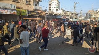 بالصور..إغلاق الأسواق والبسطات جنوب ووسط القطاع احتجاجاً على الغلاء والاحتكار