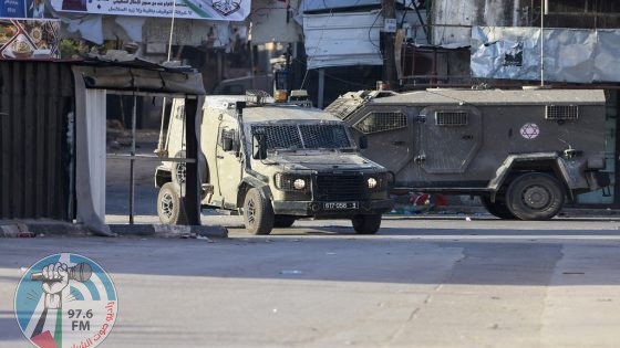 الاحتلال يقتحم مدينة نابلس ويعتقل شابا