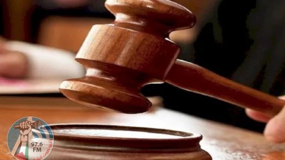 السجن سبع سنوات ونصف وغرامة 7500 دينار لمُدانين ببيع مخدرات ومؤثرات عقلية بقصد الاتجار