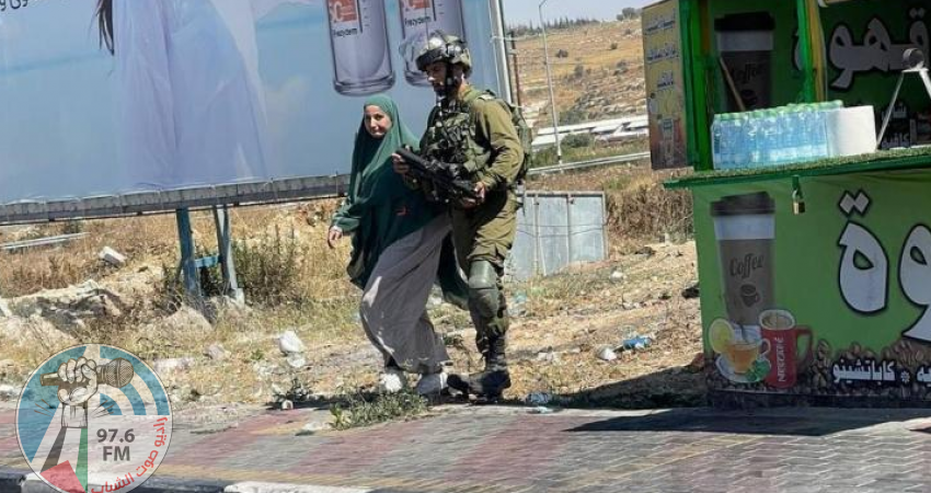 الاحتلال يعتقل فتاة من المزرعة الغربية وشابا من سلواد