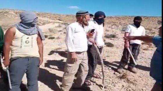 مستوطنون يقتحمون خربة “الفخيت” في مسافر يطا