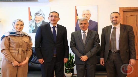 برهم يبحث مع سفير فلسطين في العراق دعم قطاع التعليم